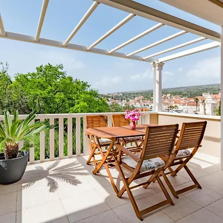 Sunny Days Apartment Milna (Brac)